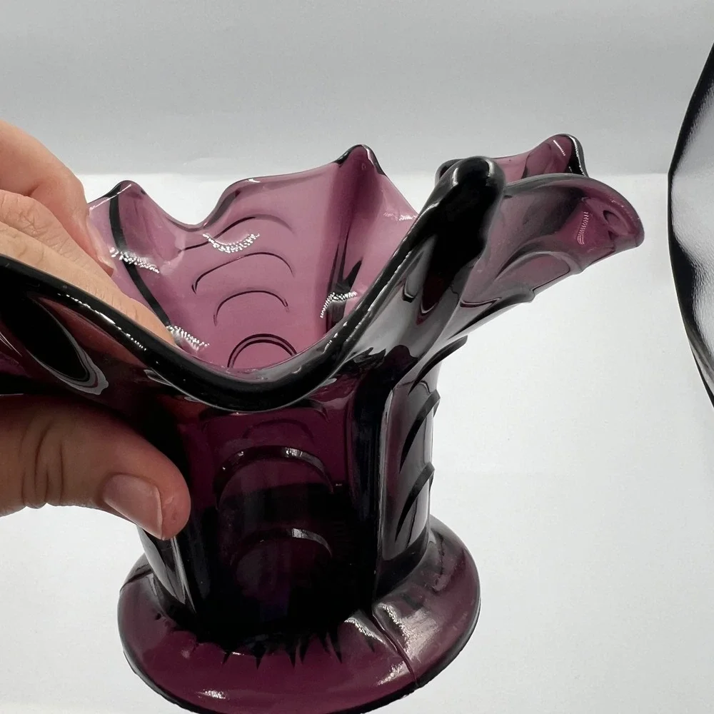Vintage Amethyst Purple Glass Ruffled Handkerchief Pedestal Bowl Geometric Vase